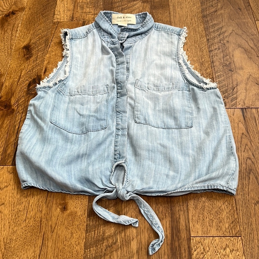 Cloth & Stone Woman’s Jean Sleeveless Top Size S